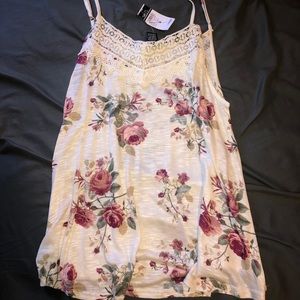 Tank top shirts